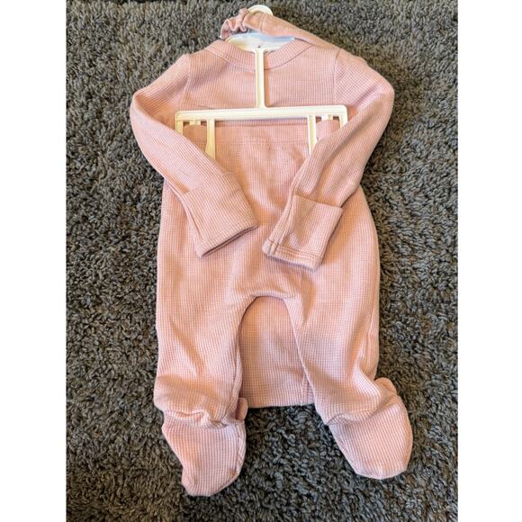 Newborn Girls 3 Piece Set. Newborn. Pants & Romper, New! - Picture 2 of 3